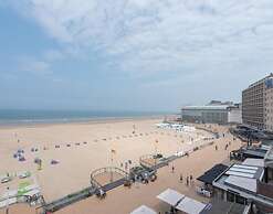 Sea View Apartment in Ostend With Terrace