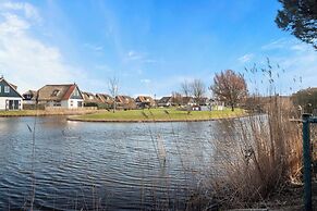 Scenic Waterside Retreat