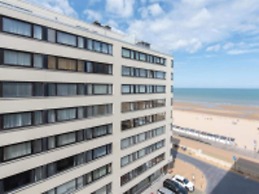 Lateral sea View Apartment in Ostend