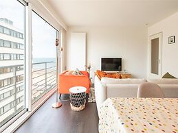 Lateral sea View Apartment in Ostend