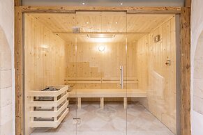 Apartment in Saalbach Near ski Area