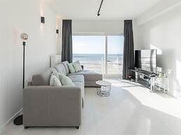 Modern Apartment on sea Wall in Ostend