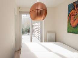 Apartment With Large Terrace in Mariakerke