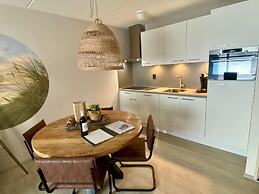 Idyllic Coastal Base w/ Garden