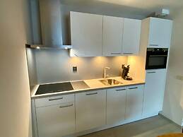 Idyllic Coastal Base w/ Garden