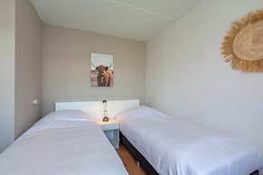 Idyllic Coastal Base w/ Garden