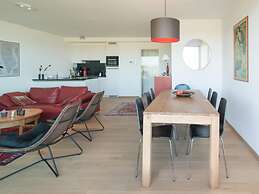 Apartment With Side sea View in Raversijde