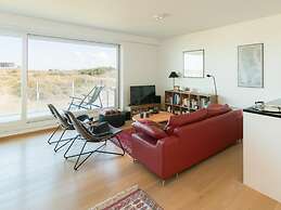 Apartment With Side sea View in Raversijde