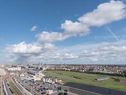 Apartment in Ostend With sea Views