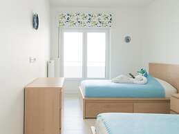 Apartment in Ostend by the Beach