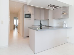 Apartment in Ostend by the Beach