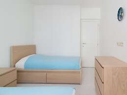 Apartment in Ostend by the Beach