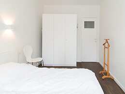 Cozy Apartment Near the Beach