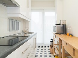 Cozy Apartment Near the Beach