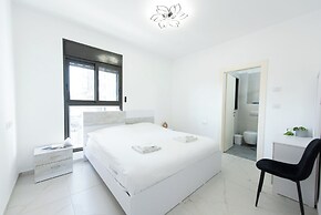 PORT CITY HAIFA-3 Bdrms BAY VIEW Luxury