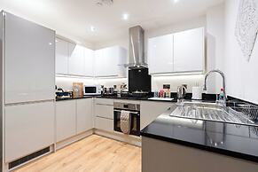 Camden Drive City Apartment