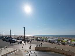 Renovated Apartment With sea View in Mariakerke