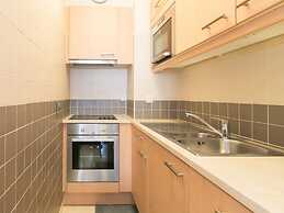 Apartment With Harbour Chanel View