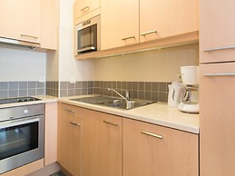 Apartment With Harbour Chanel View