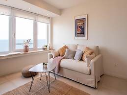 Apartment With Frontal sea View in Ostend