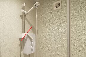 Charming Algernon House in Warrington