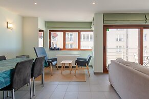 Apartment With Terrace and Side sea View