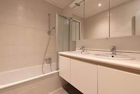 Apartment With Terrace and Side sea View