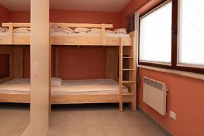 Apartment With Terrace and Side sea View