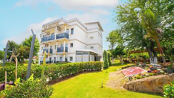 La Cactus Boutique Hotel