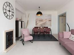 Family Apartment in Ostend Near the sea