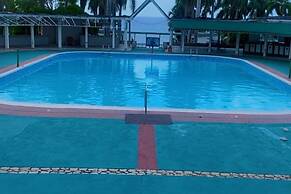 Oceanview 1-bed Apt w/ Pool, Bar & Beach Access