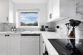 Unique 2BR Finchley Flat Sleeps 5