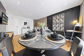 Unique 2BR Finchley Flat Sleeps 5