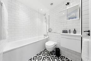 Unique 2BR Finchley Flat Sleeps 5
