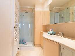 Studio With sea View in Ostend