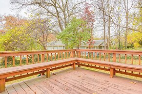 Walk Downtown: Takoma Park Escape w/ Large Yard!