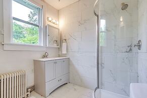 Walk Downtown: Takoma Park Escape w/ Large Yard!