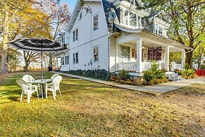 < 10 Mi to Hersheypark: Duplex w/ Fire Pit + Grill