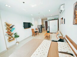 Luxury Apartment Sky Center