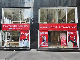 Luxury Apartment Sky Center