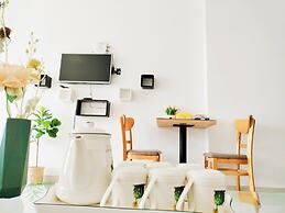 Luxury Apartment Sky Center