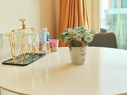 Luxury Apartment Sky Center