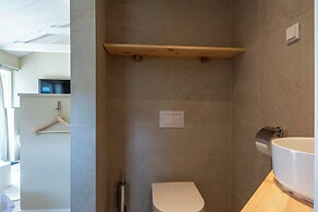 Beautiful Suite on the Village Square