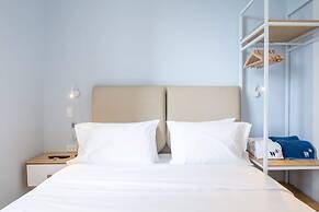 w Elegant 2BR w Majestic Terrace in CTG