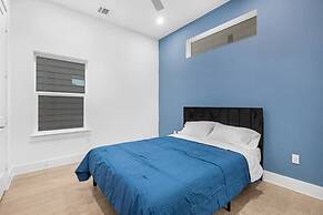 Luxurious 3 Bed3 Bath Near Downtown Houston