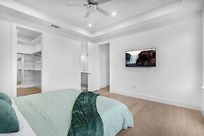 Luxurious 3 Bed3 Bath Near Downtown Houston