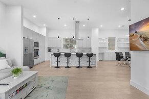 Luxurious 3 Bed3 Bath Near Downtown Houston