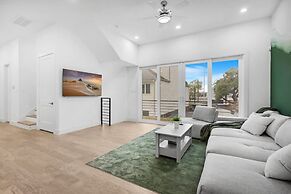 Luxurious 3 Bed3 Bath Near Downtown Houston