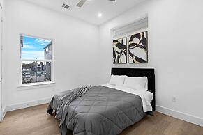 Newly Built Modern 3 Bedroom Houston Home