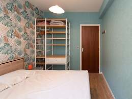 Apartment With sea View and Parking